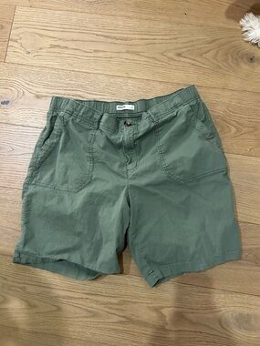 Sonoma Olive Green Drawstring Waist Shorts